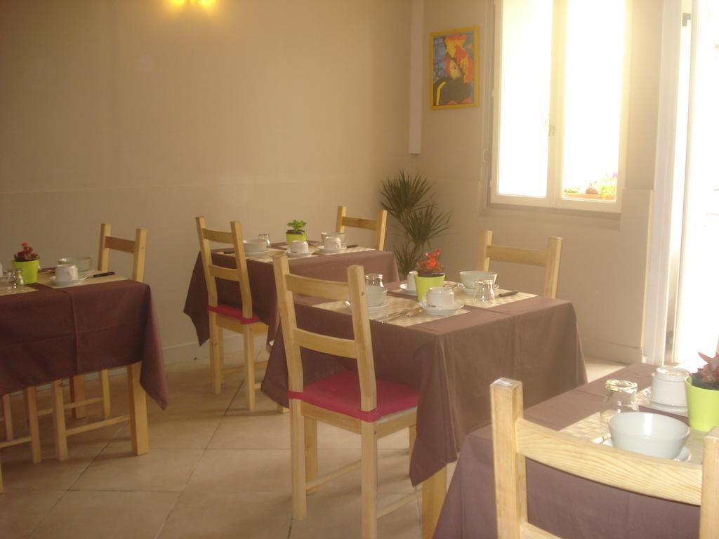 Le Terminus Otel Tarascon Dış mekan fotoğraf
