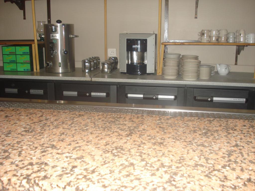 Le Terminus Otel Tarascon Dış mekan fotoğraf