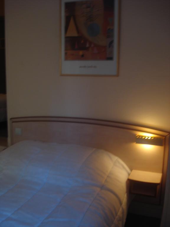 Le Terminus Otel Tarascon Dış mekan fotoğraf